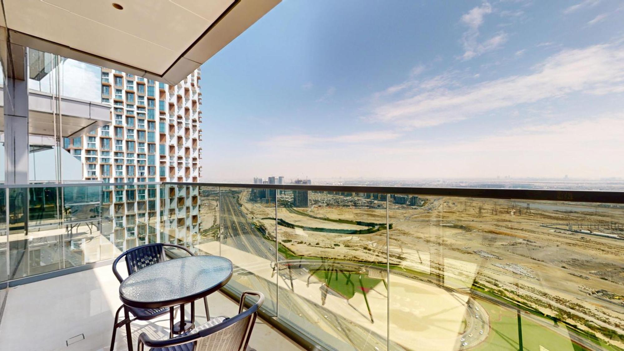 Apartment Fam Living - Nobles Tower Retreat With Stunning Meydan Views *