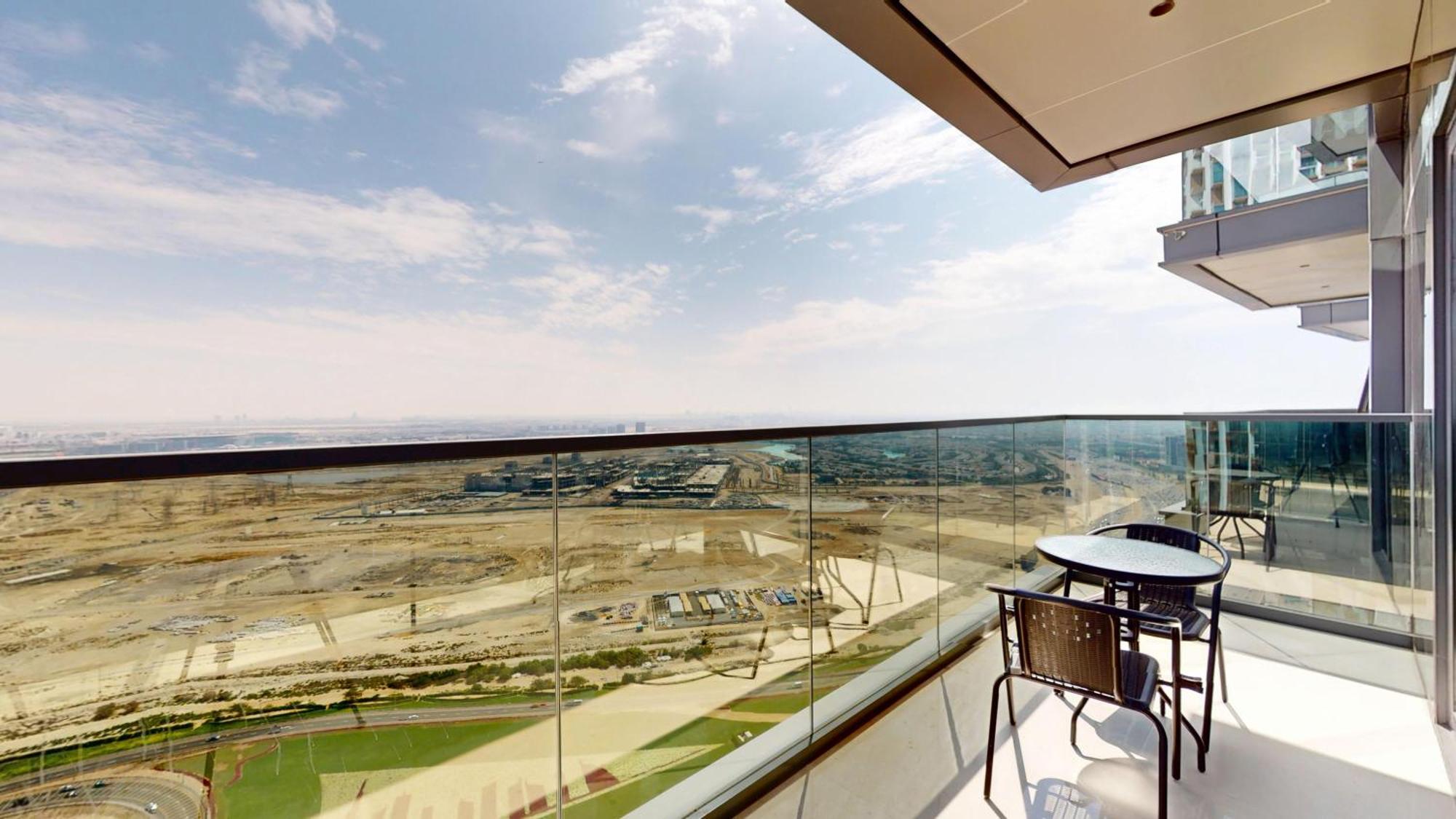 Fam Living - Nobles Tower Retreat With Stunning Meydan Views Dubai