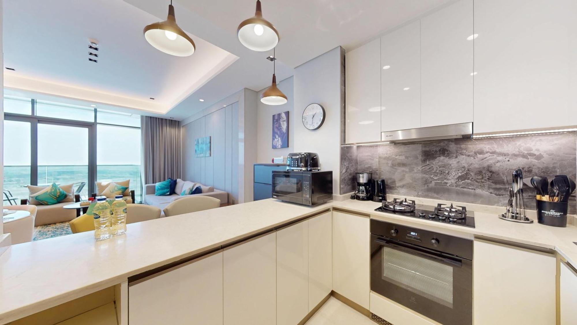 Fam Living - Nobles Tower Retreat With Stunning Meydan Views Apartment *
